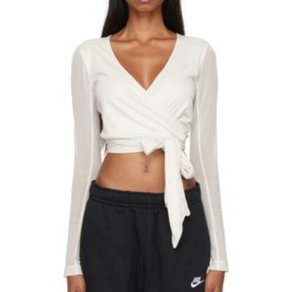 NWT Nike Jordan 23 Engineered Wrap Top Size XS - Picture 3 of 7